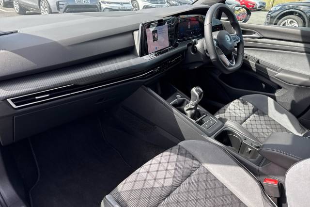 2022 Volkswagen Golf 1.5 TSI R-Line 5dr
