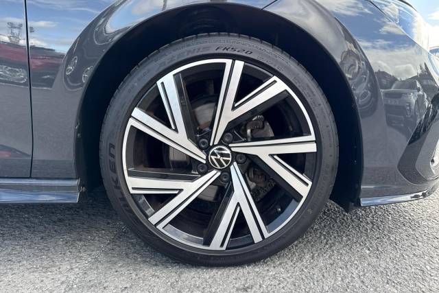 2022 Volkswagen Golf 1.5 TSI R-Line 5dr