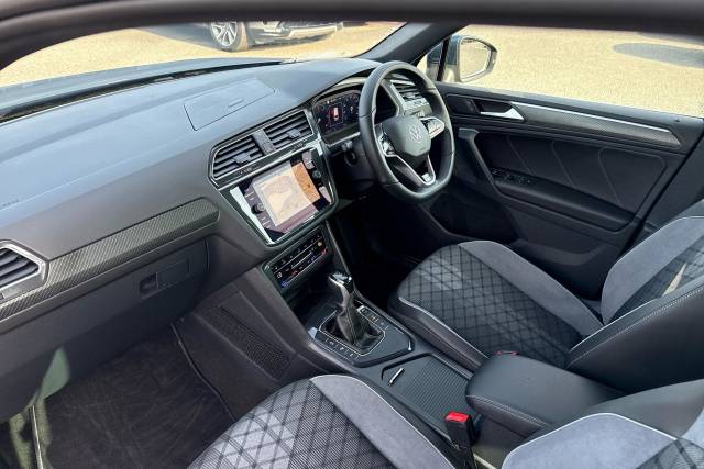 2024 Volkswagen Tiguan 2.0 TDI R-Line Edition 5dr DSG