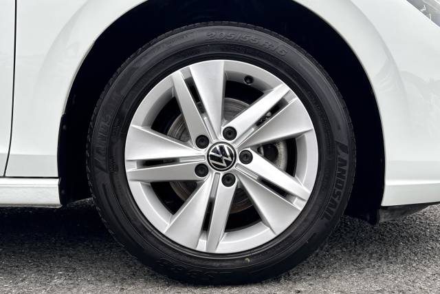 2022 Volkswagen Golf 1.5 TSI 150 Life 5dr