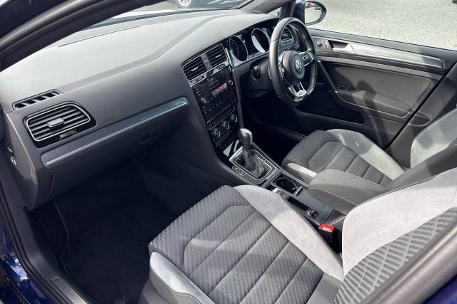 2020 Volkswagen Golf 2.0 TDI R-Line Edition 5dr DSG