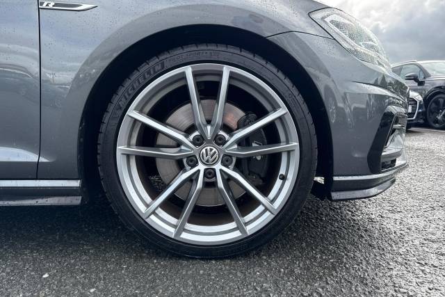 2020 Volkswagen Golf 2.0 TSI 300 R 5dr 4MOTION DSG