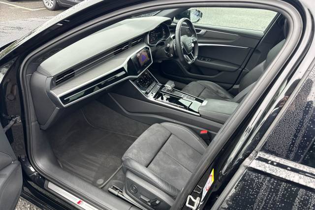 2022 Audi A6 Saloon 2.0 40 TDI Quattro Black Edition 4dr S Tronic [Tech]