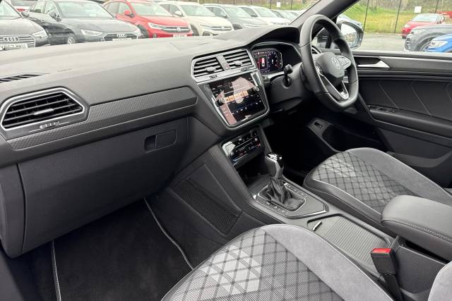 2025 Volkswagen Tiguan Allspace 2.0 TDI R-Line 5dr DSG