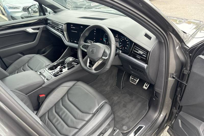 2025 Volkswagen Touareg