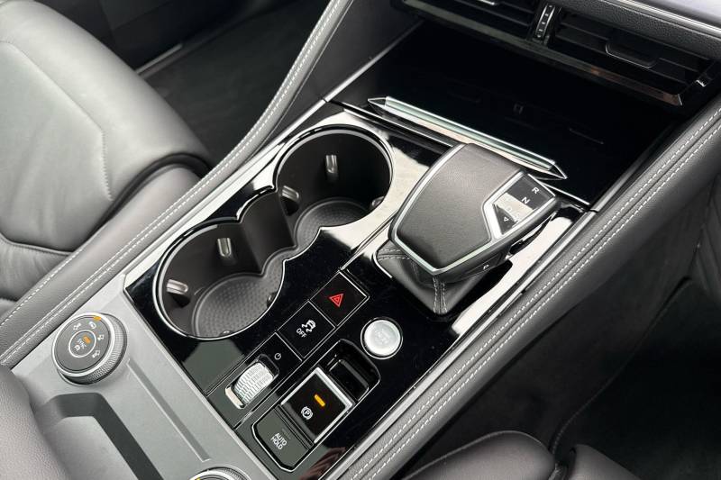 2025 Volkswagen Touareg