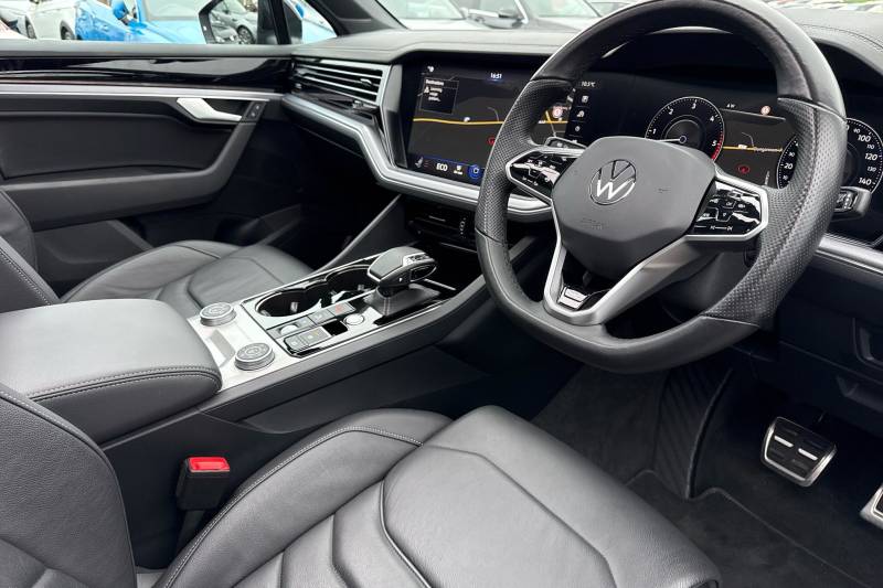 2022 Volkswagen Touareg