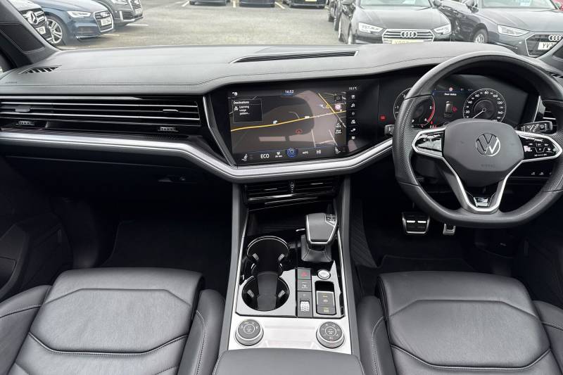 2022 Volkswagen Touareg