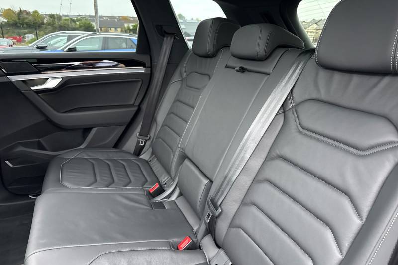 2022 Volkswagen Touareg