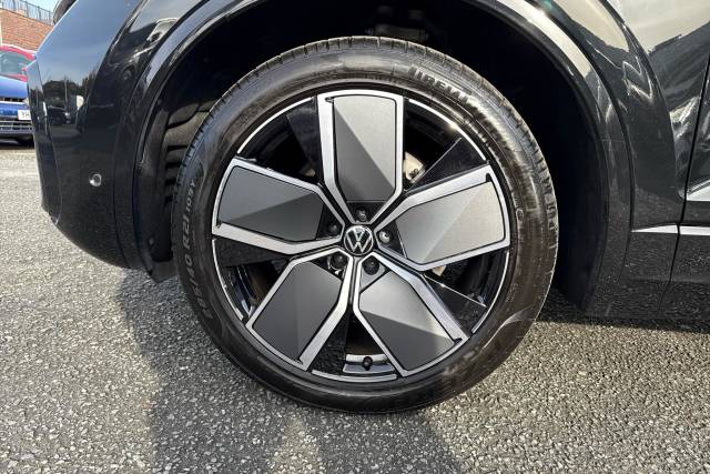 2025 Volkswagen Touareg 3.0 V6 TDI 4Motion 286 Black Edition 5dr Tip Auto