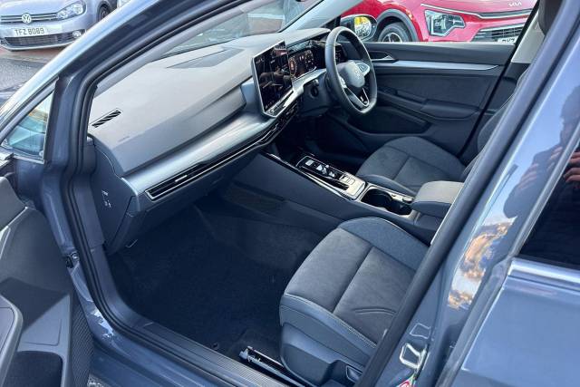 2025 Volkswagen Golf 1.5 TSI 204 Style eHybrid 5dr DSG