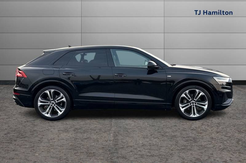 2023 Audi Q8