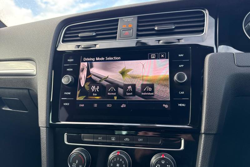 2019 Volkswagen Golf