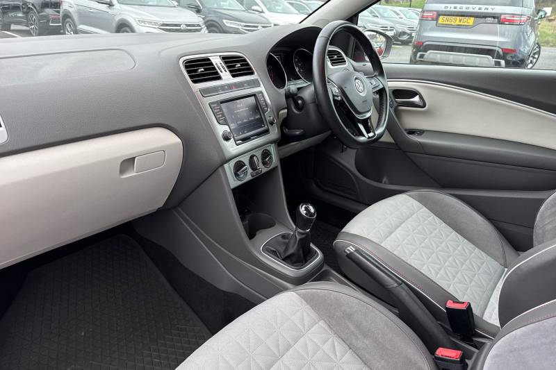 2017 Volkswagen Polo