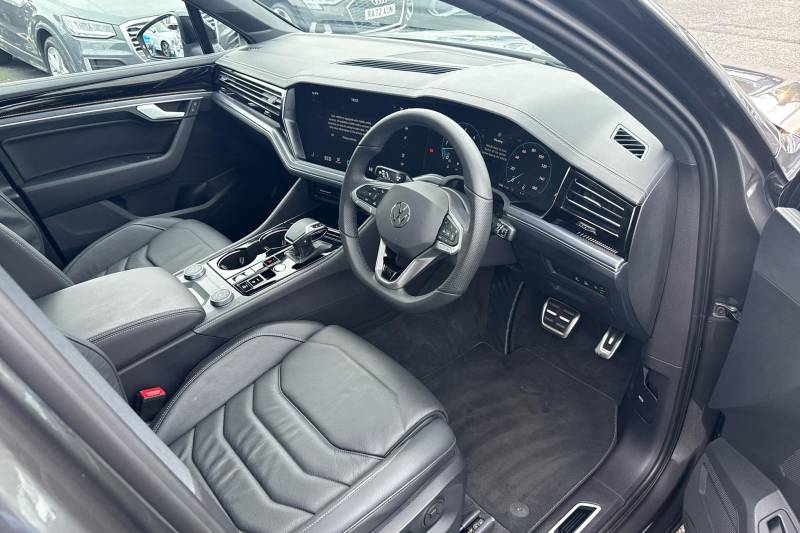 2025 Volkswagen Touareg