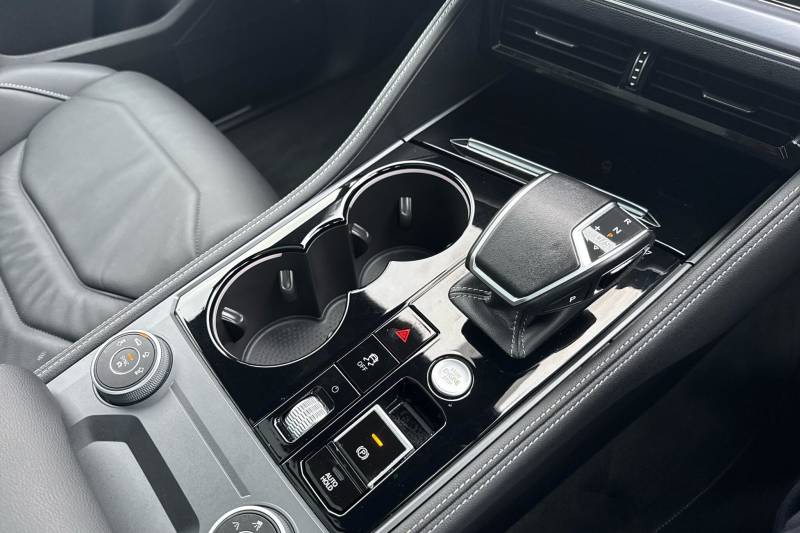 2025 Volkswagen Touareg