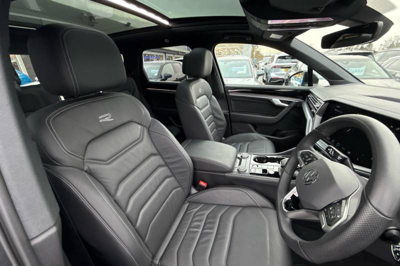 2025 Volkswagen Touareg