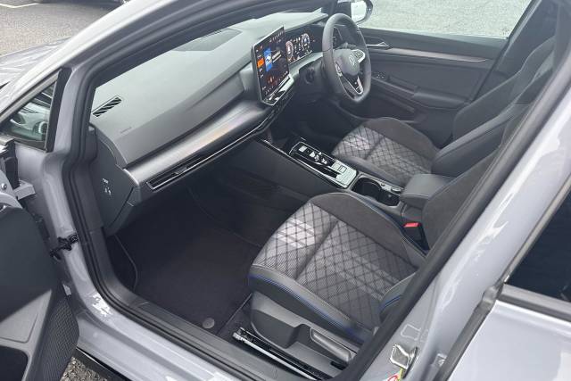 2025 Volkswagen Golf 2.0 TDI 150 Black Edition 5dr DSG