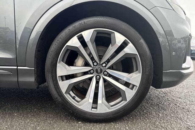 2022 Audi Q8 3.0 50 TDI Quattro S Line 5dr Tiptronic [Leather]
