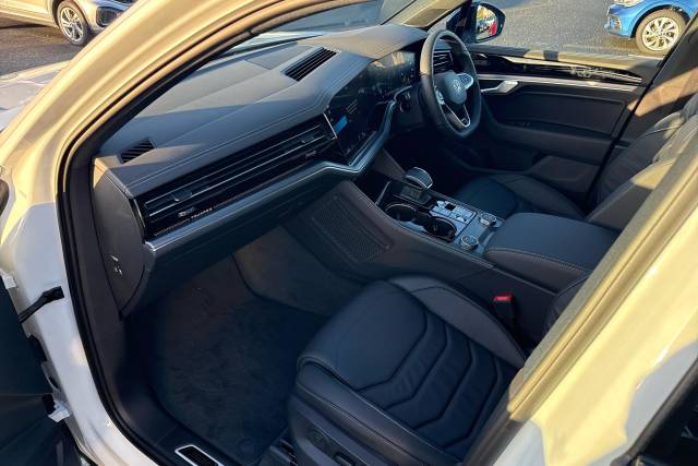 2025 Volkswagen Touareg 3.0 V6 TDI 4Motion 286 Black Edition 5dr Tip Auto