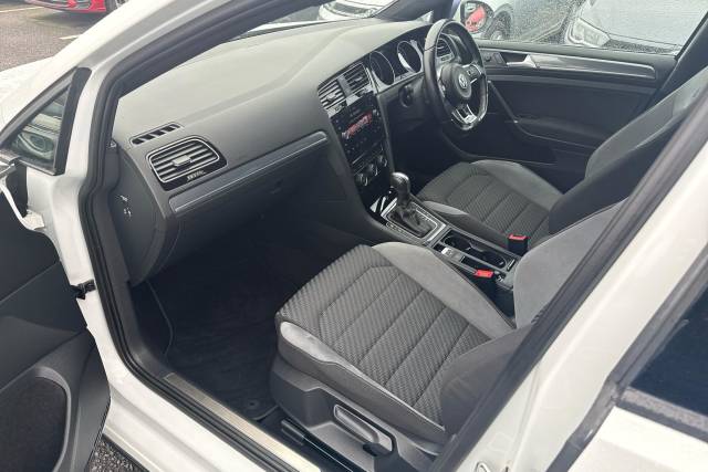 2020 Volkswagen Golf 2.0 TDI R-Line Edition 5dr DSG