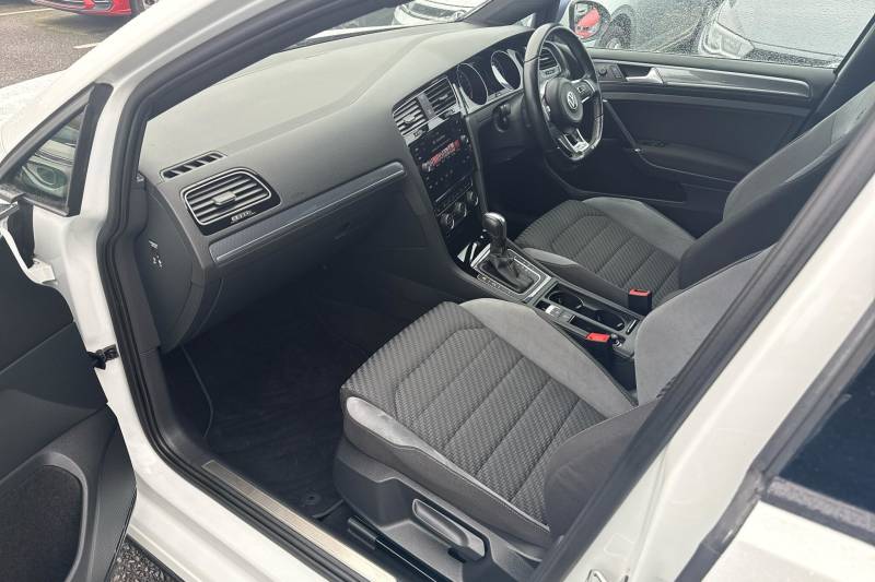 2020 Volkswagen Golf