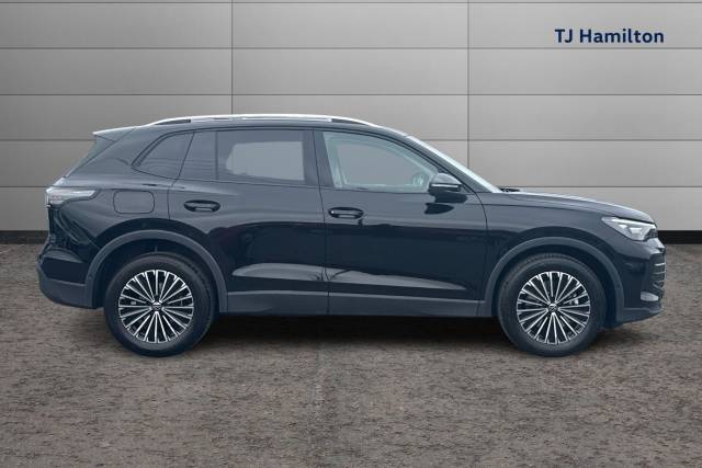 2025 Volkswagen Tiguan 2.0 TDI Match SUV 5dr Diesel DSG Euro 6 (s/s) (150 ps)