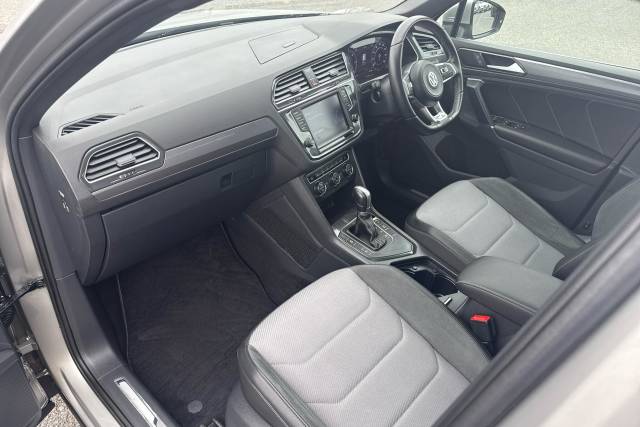 2016 Volkswagen Tiguan 2.0 TDi 150 R-Line 5dr DSG
