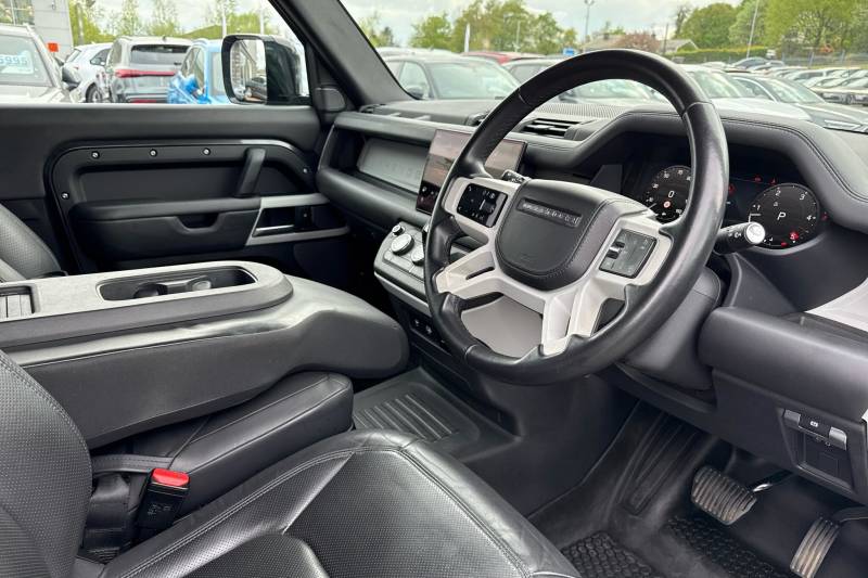2024 Land Rover Defender 90