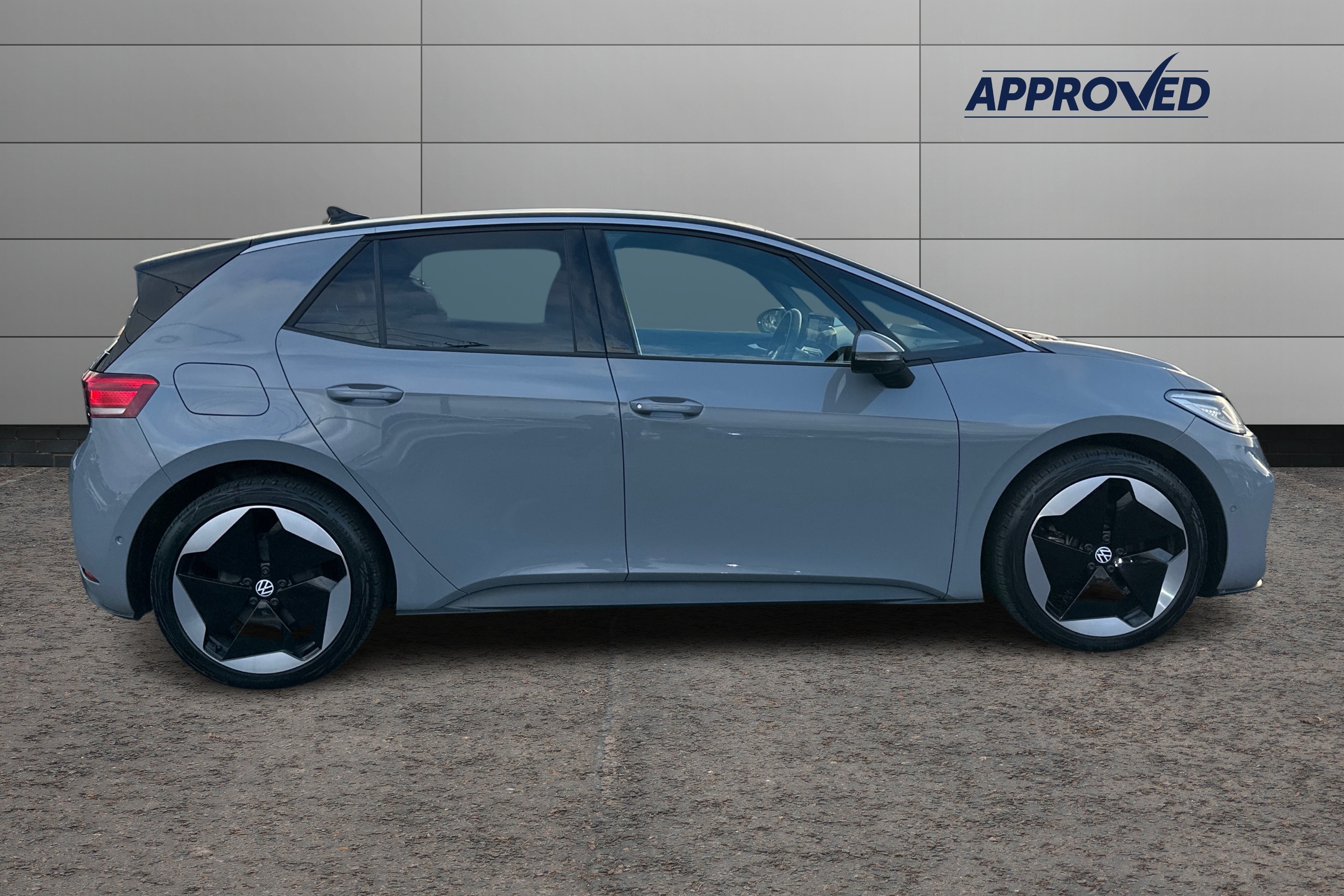 2023 ID3 Pro Launch Edition 3 £950 Deposit | £299 Per Month