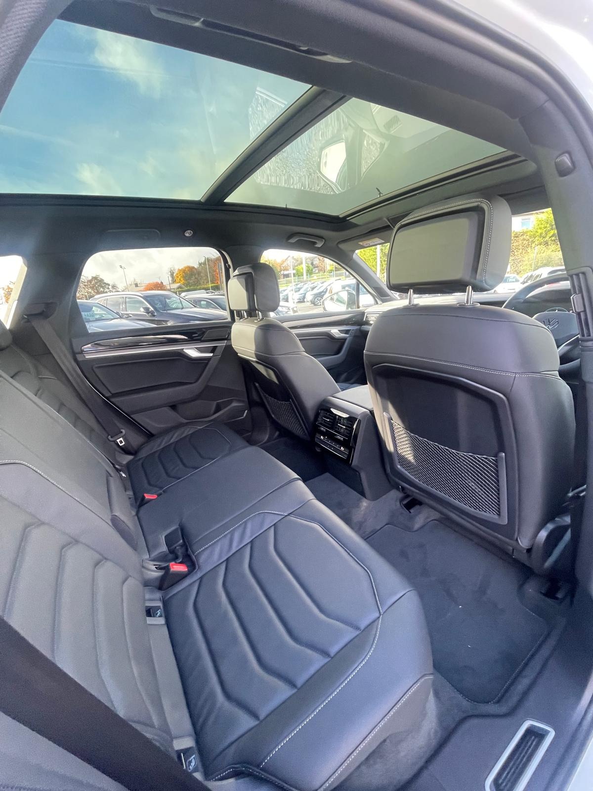 New Volkswagen Touareg Black Edition 3.0 TDI 286PS 8-Speed Tiptronic 4Motion